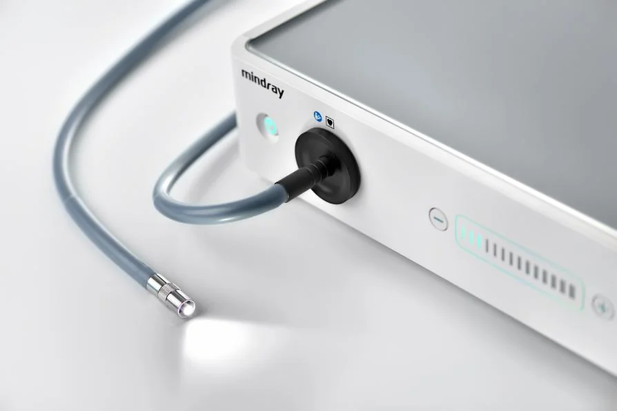 Mindray HD3: блок управления камерой и головка видеокамеры — светодиодная лампа HB200L